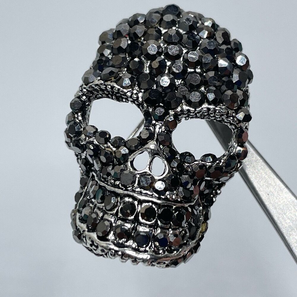 Gothic Stunning Gunmetal Tone Gray Rhinestone Skull Brooch Pin Statement 1.5”